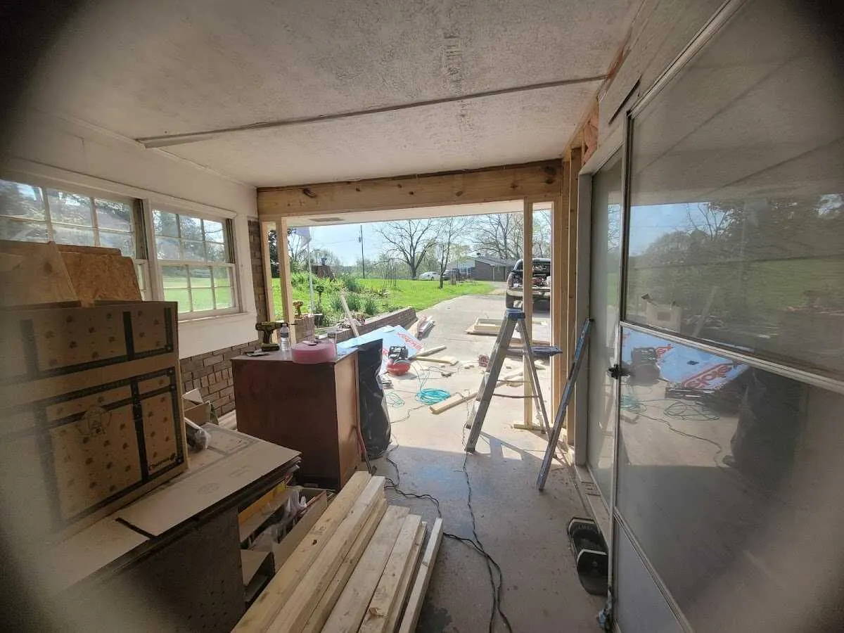 Air movers and dehumidifier for Drying & Dehumidification in Delaware